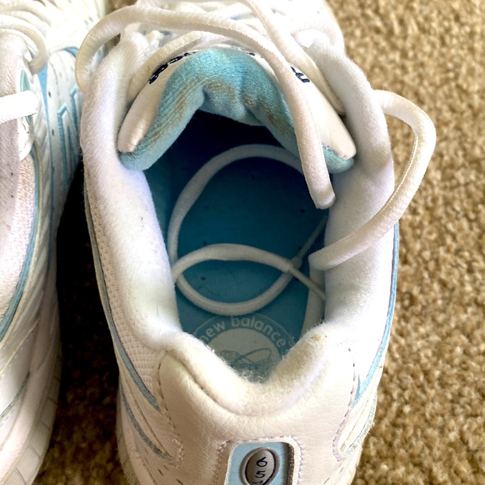 New Balance 654 shoes size 8 - Picture 4 of 8